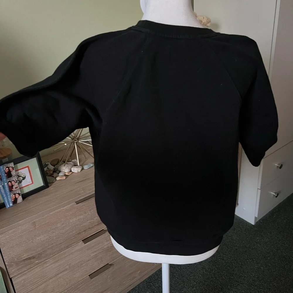 GAP Black 77% Cotton Short-Sleeve Basic Crewneck Pullover Sweatshirt Relaxed Fit